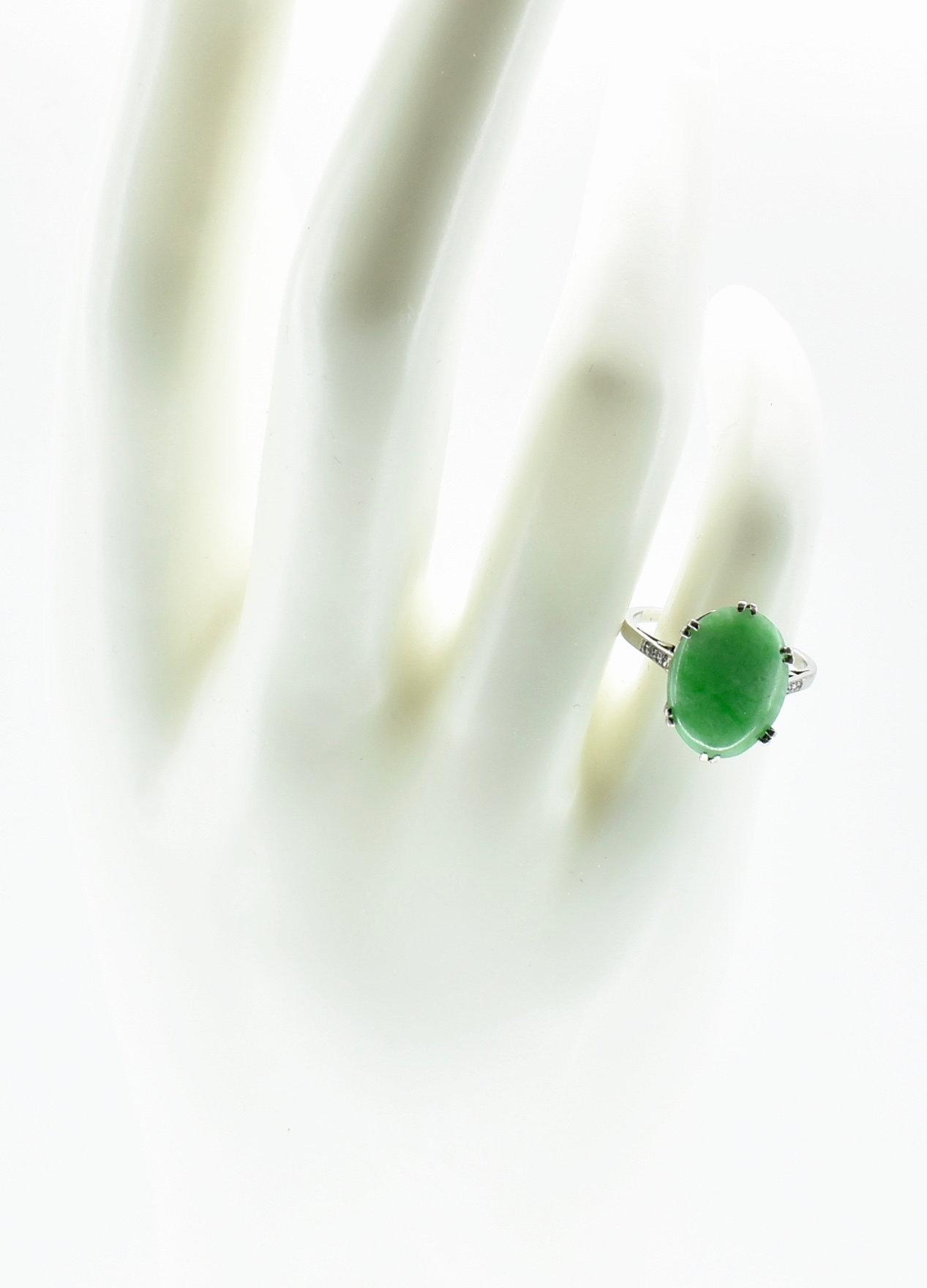 PLATINUM JADE & DIAMOND RING - Image 3 of 7