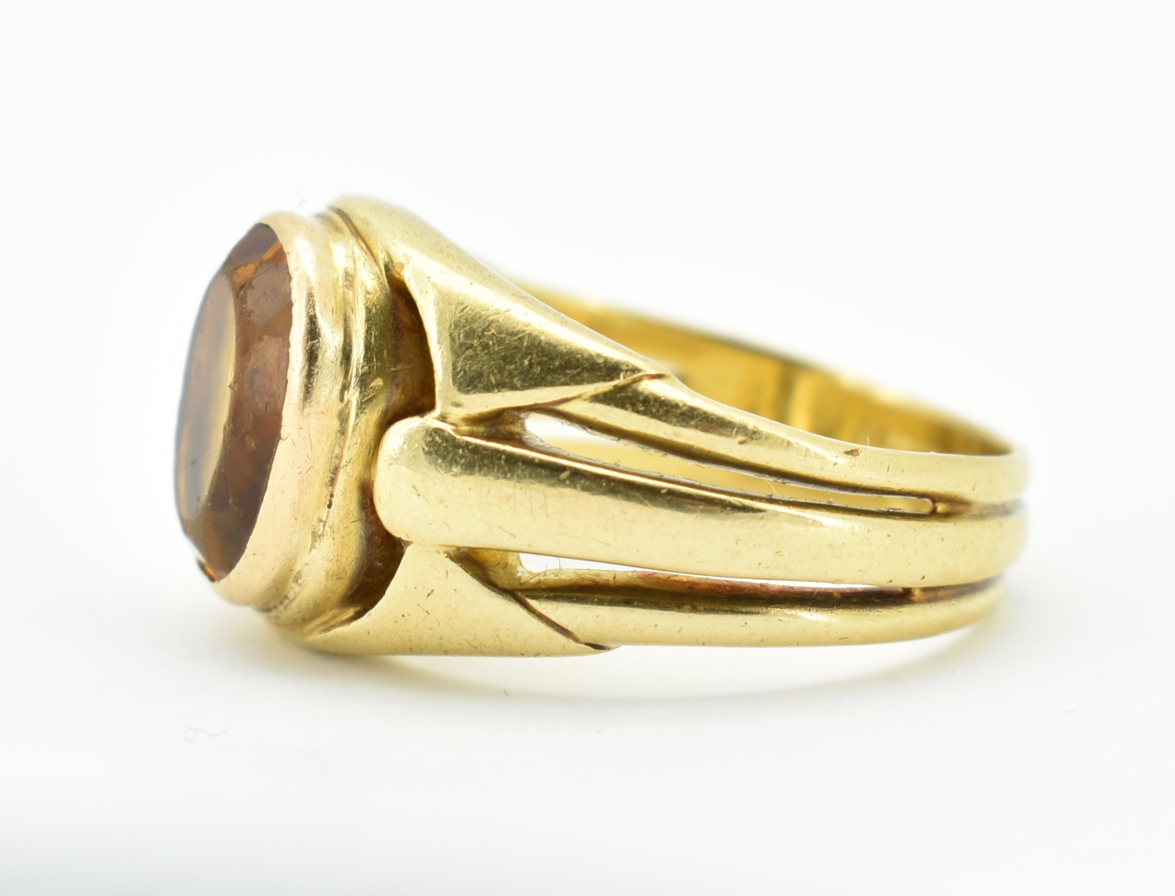 A FRENCH ART NOUVEAU 18CT GOLD AND CITRINE RING - Image 5 of 6