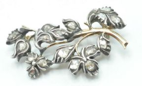 19TH CENTURY ANTIQUE DIAMOND SET FLOWER BROOCH