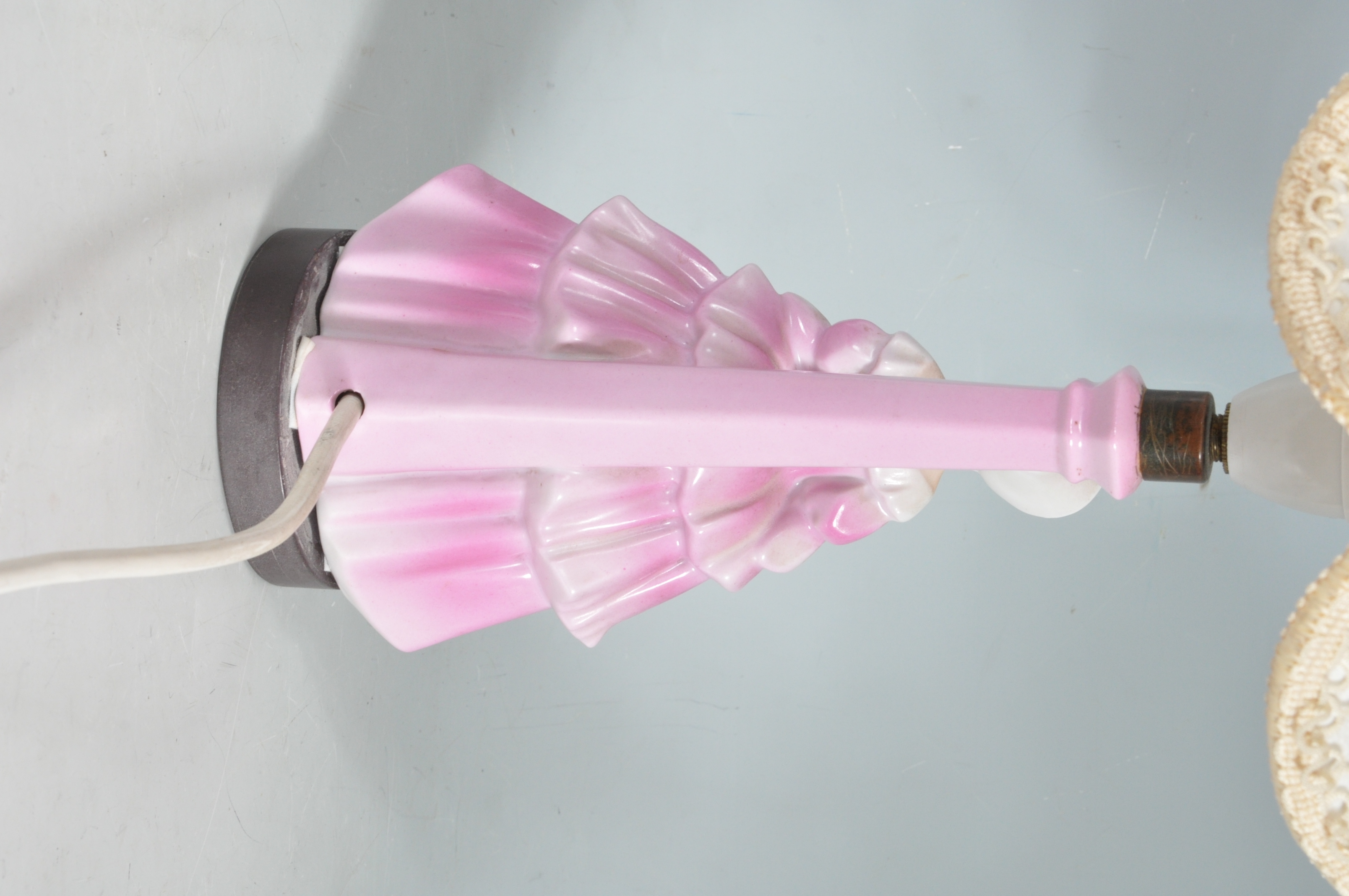 VINTAGE MID 20TH CENTURY CRINOLINE LADY LAMP - Image 4 of 6