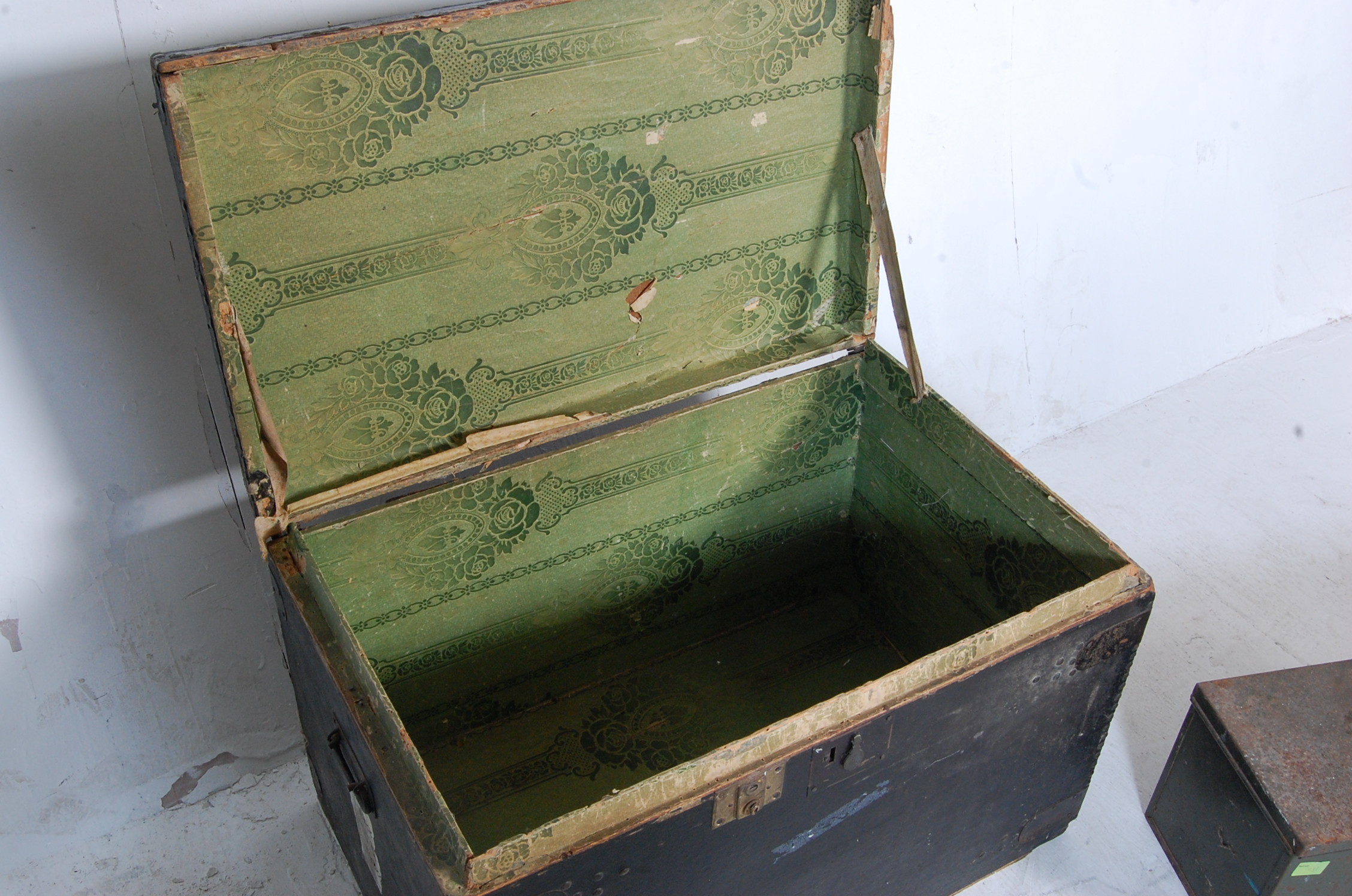 VINTAGE RETRO OAK SEWING BOX AND STRONG BOXES - Image 5 of 8