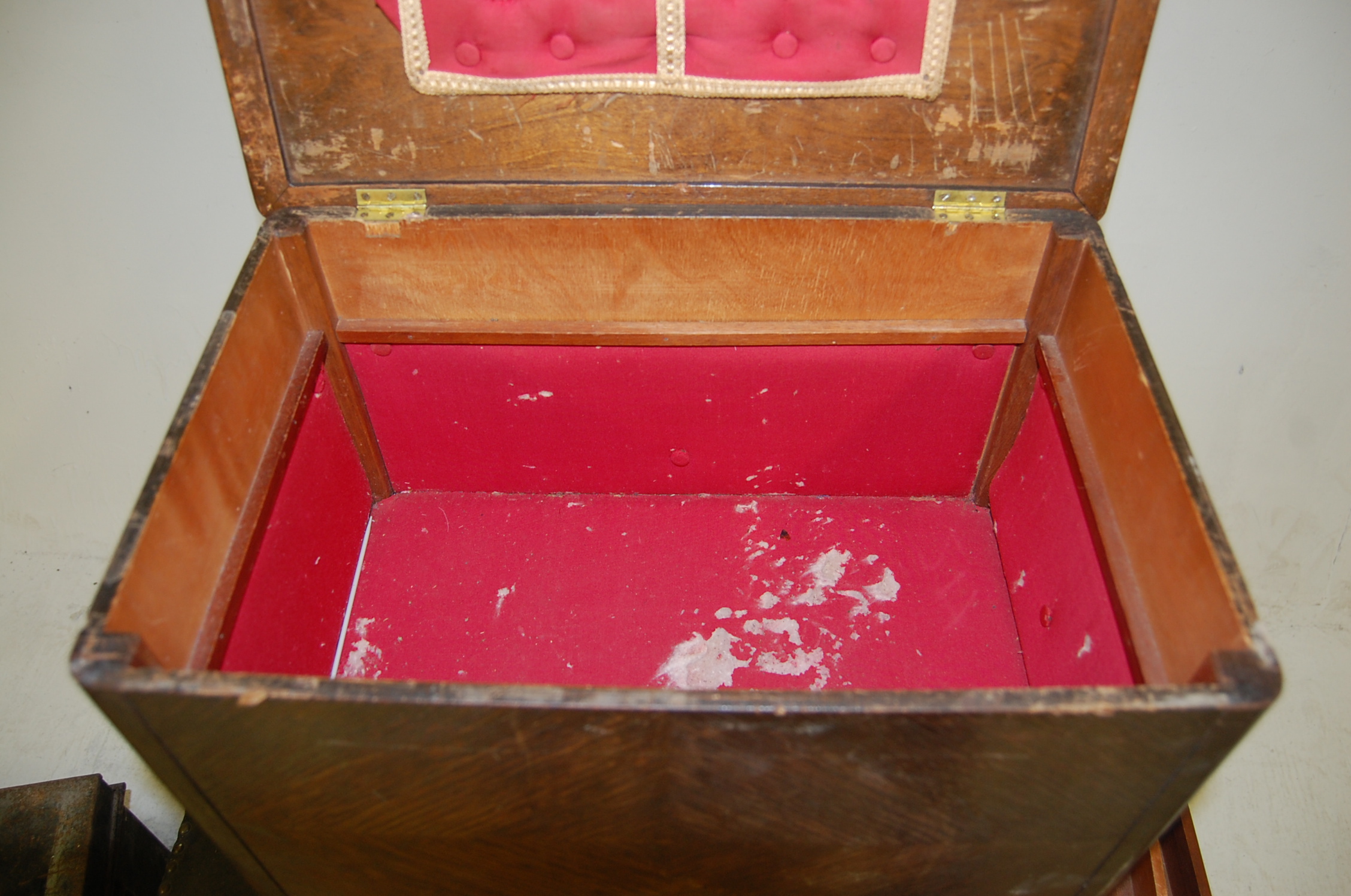 VINTAGE RETRO OAK SEWING BOX AND STRONG BOXES - Image 4 of 8