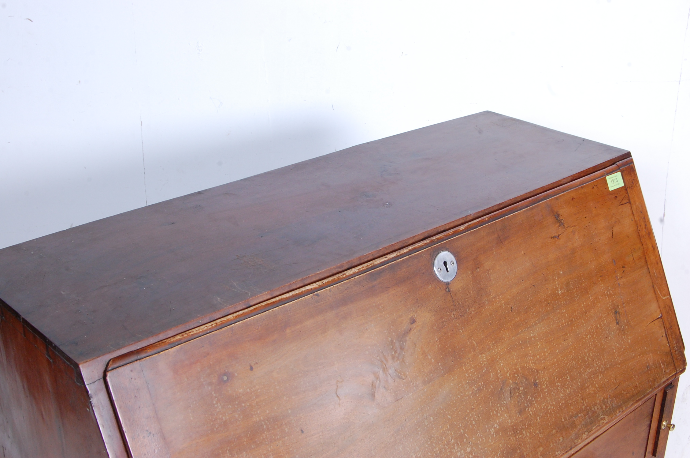 19TH CENTURY VICTORIAN MAHOGANY BUREAU - Image 3 of 8