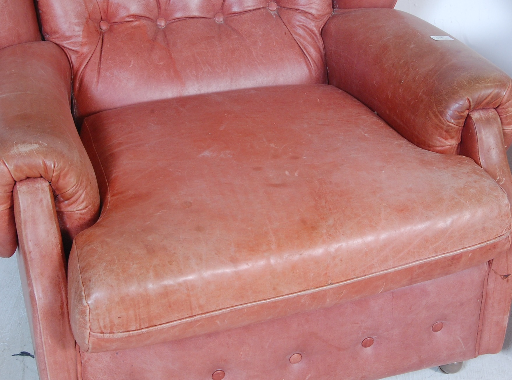 PAIR OF RETRO VINTAGE CHESTERFIELD CLUB CHAIRS - Image 3 of 10