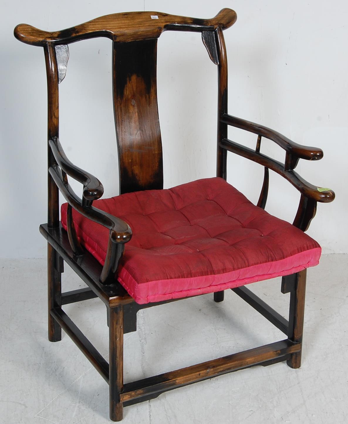 20TH CENTURY CHINESE HARDWOOD HORSESHOE CHAIR - Image 2 of 7