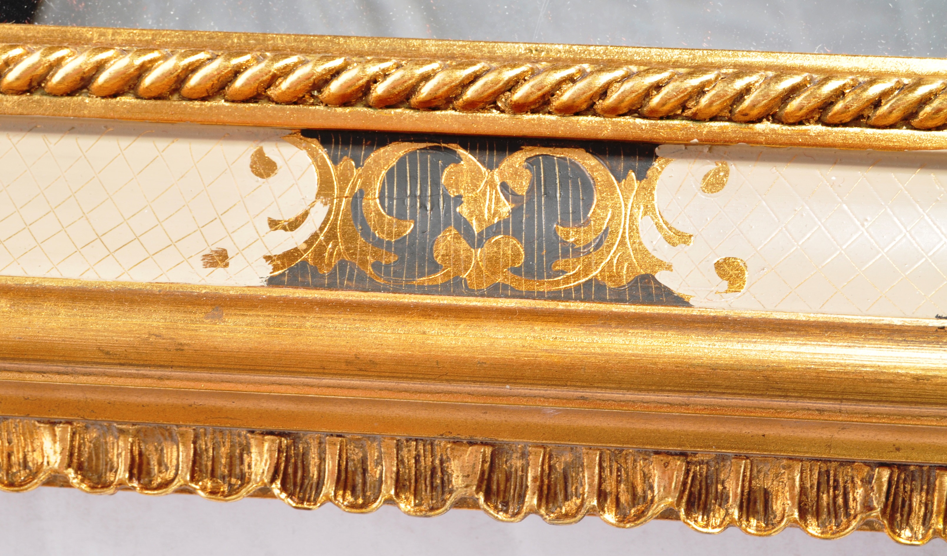 HOLLYWOOD REGENCY PAINTED GILT HANGING WALL MIRROR - Image 2 of 6