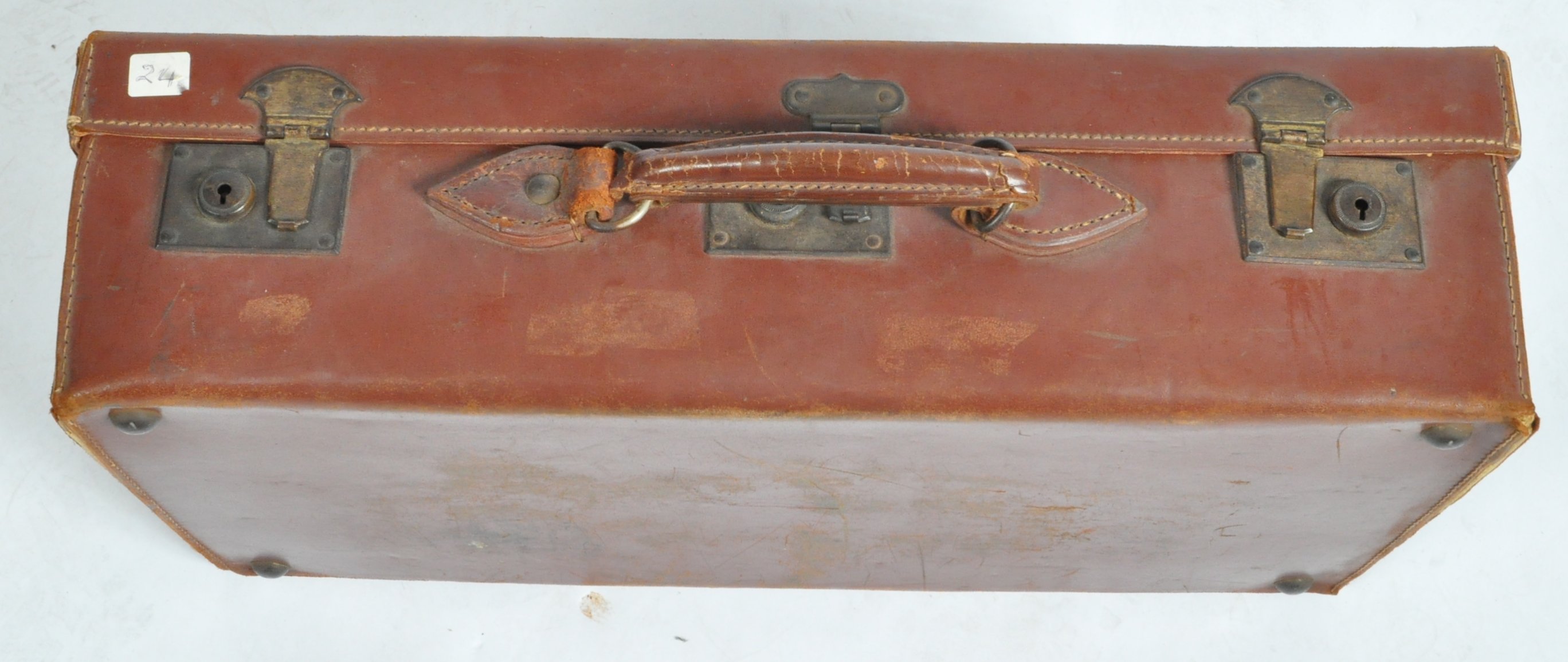 COLLECTION OF VINTAGE LUGGAGE - LEATHER SUITCASES - Image 4 of 14