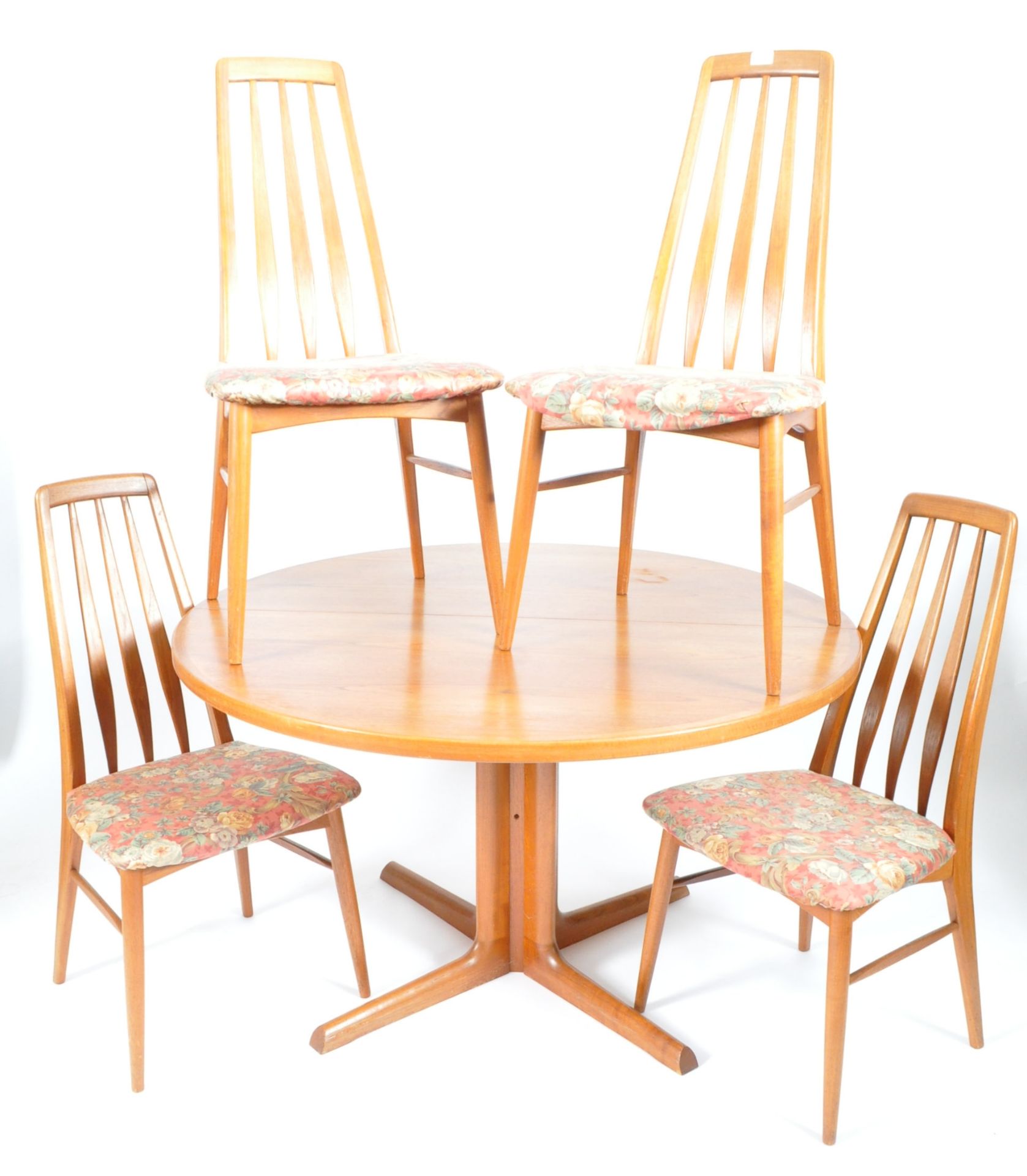 KOEFOEDS HORNSLET DANISH TEAK DINING SUITE (TABLE AND CHAIRS) - Image 2 of 12