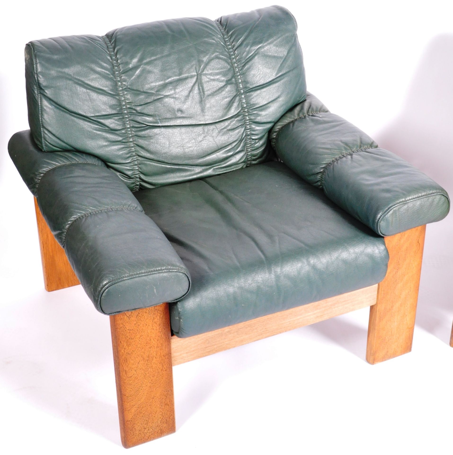 EKORNES - MATCHING PAIR OF TEAK AND LEATHER ARMCHAIRS - Image 3 of 8