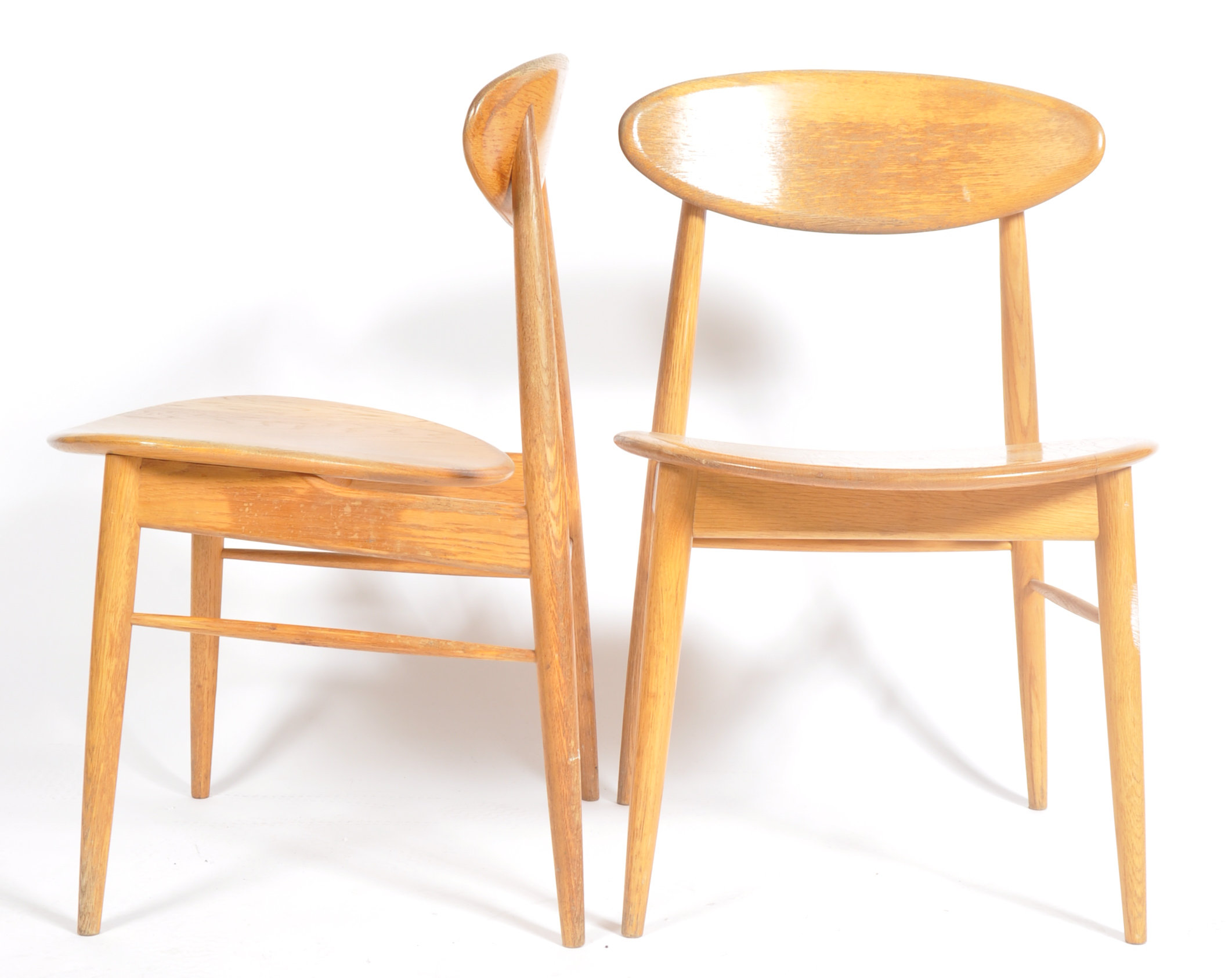 SET OF FOUR RETRO ELM DINING CHAIRS / SIDE CHAIRS - Image 7 of 8