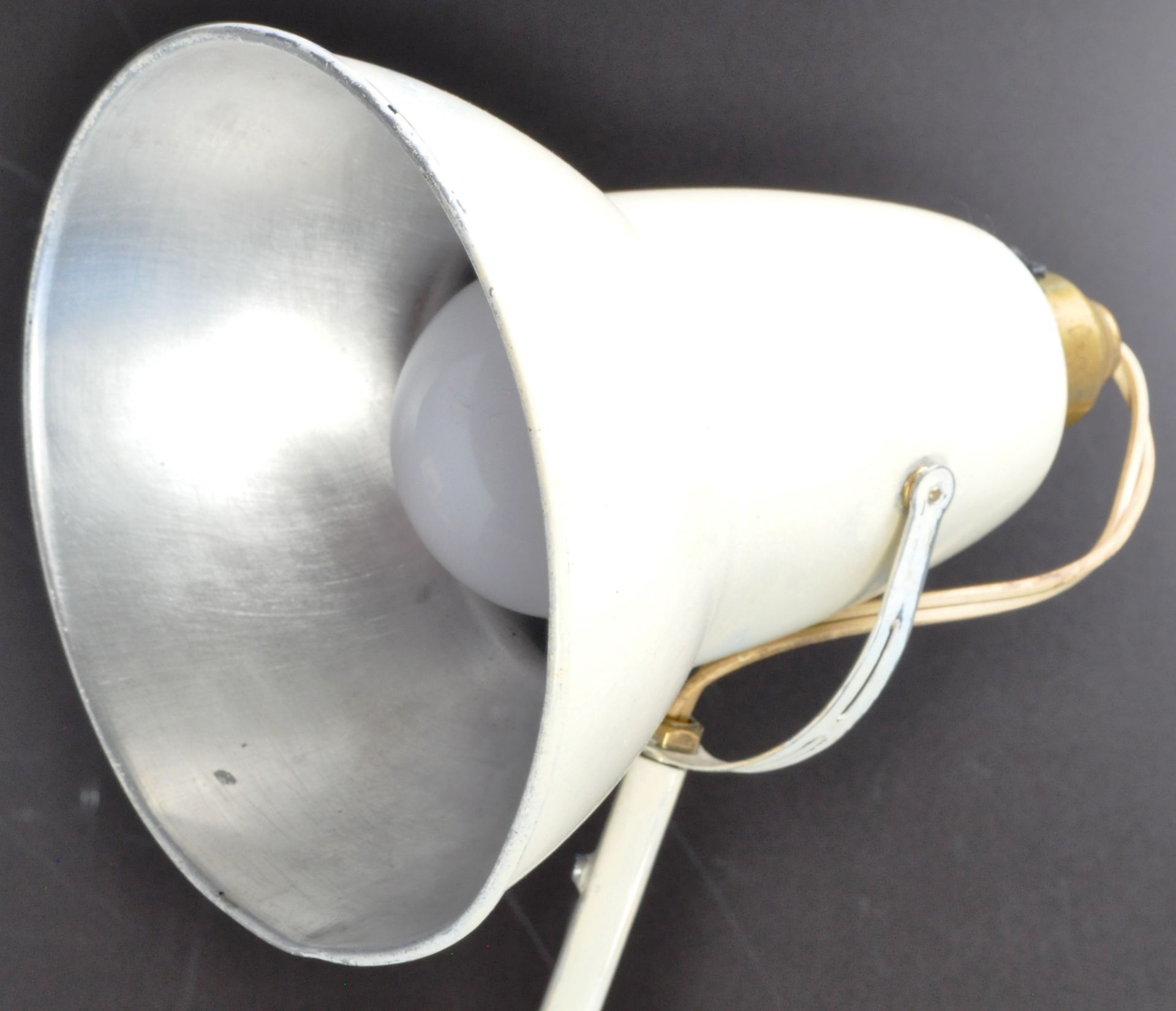 ORIGINAL HERBERT TERRY MODEL 1227 ANGLEPOISE LAMP - Image 2 of 6
