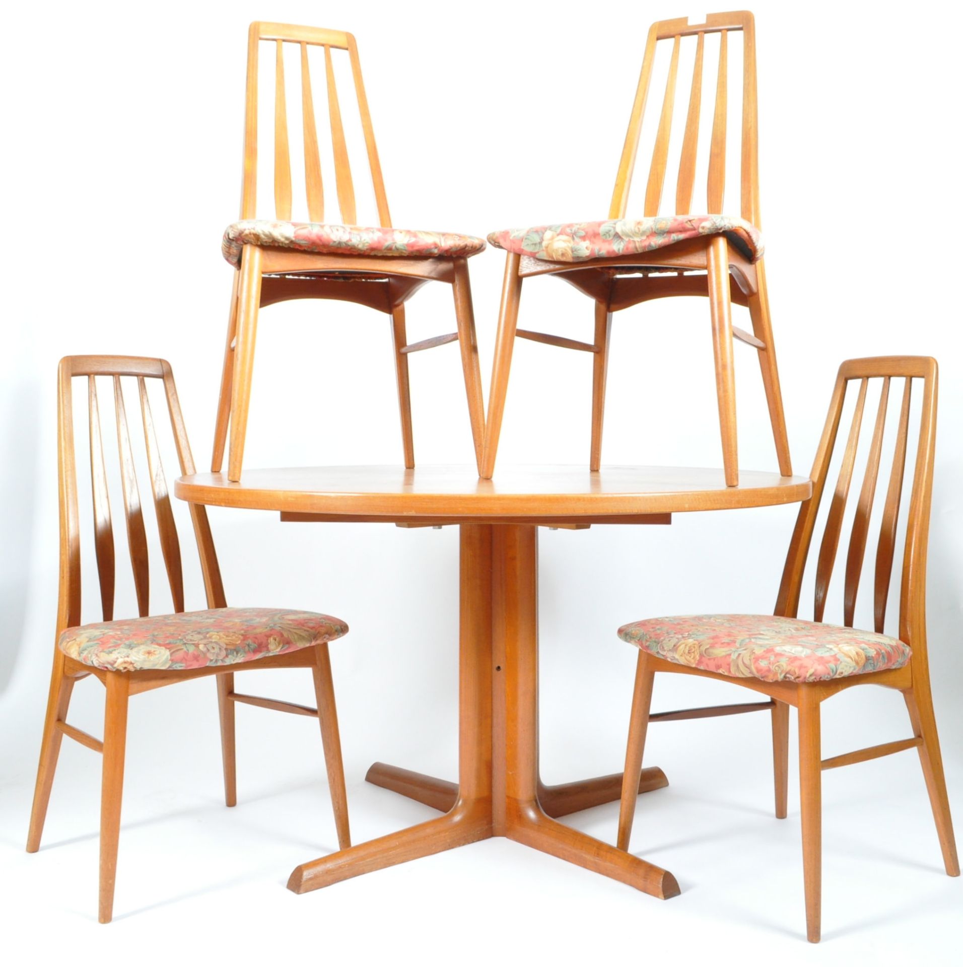 KOEFOEDS HORNSLET DANISH TEAK DINING SUITE (TABLE AND CHAIRS)