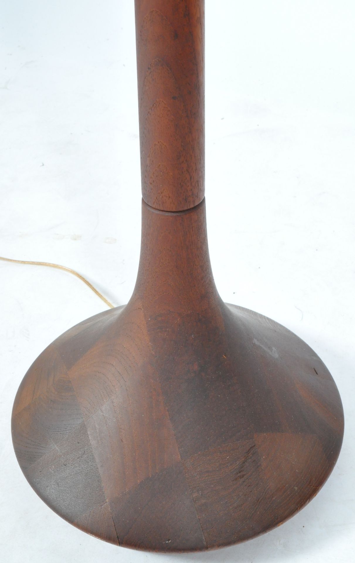 LISBETH BRAMS - ORIGINAL 1960'S DANISH TEAK WOOD STANDARD LAMP - Image 3 of 5