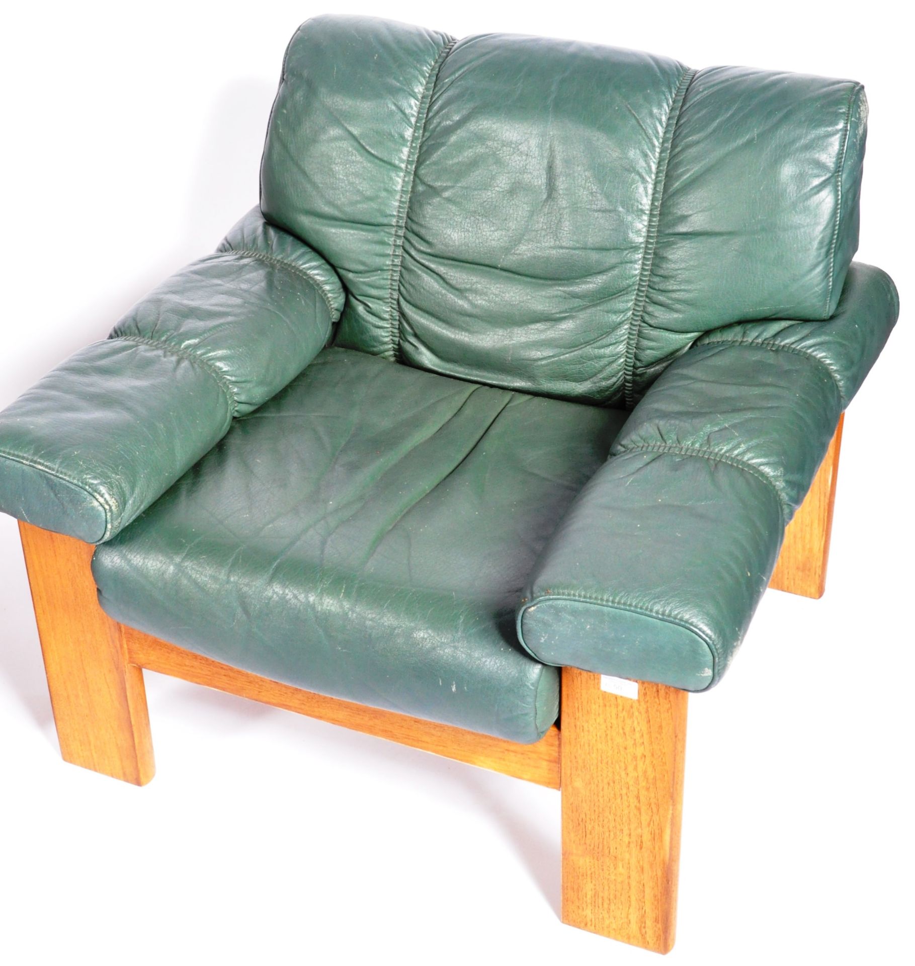 EKORNES - MATCHING PAIR OF TEAK AND LEATHER ARMCHAIRS - Image 6 of 8