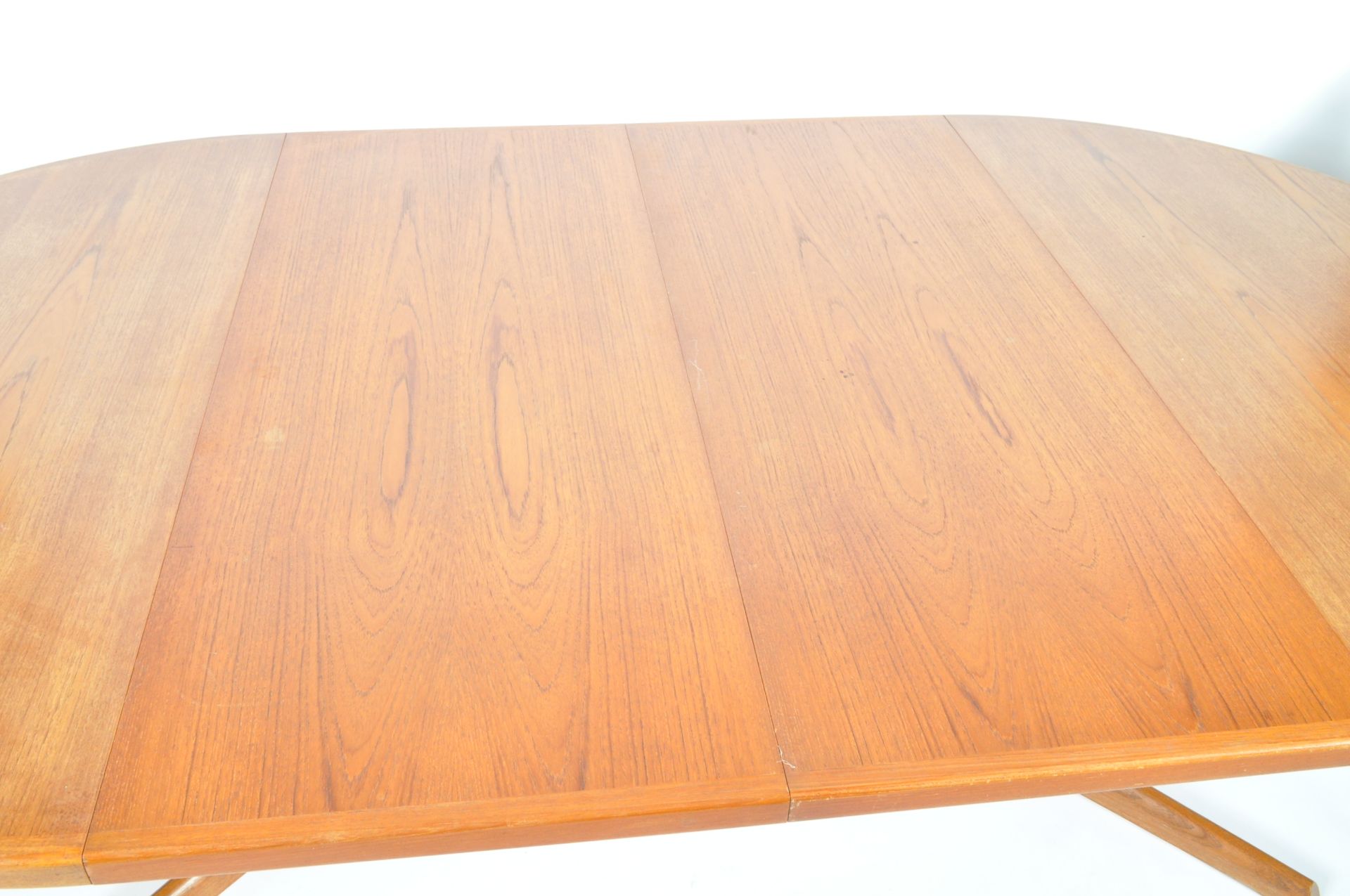 KOEFOEDS HORNSLET DANISH TEAK DINING SUITE (TABLE AND CHAIRS) - Image 7 of 12