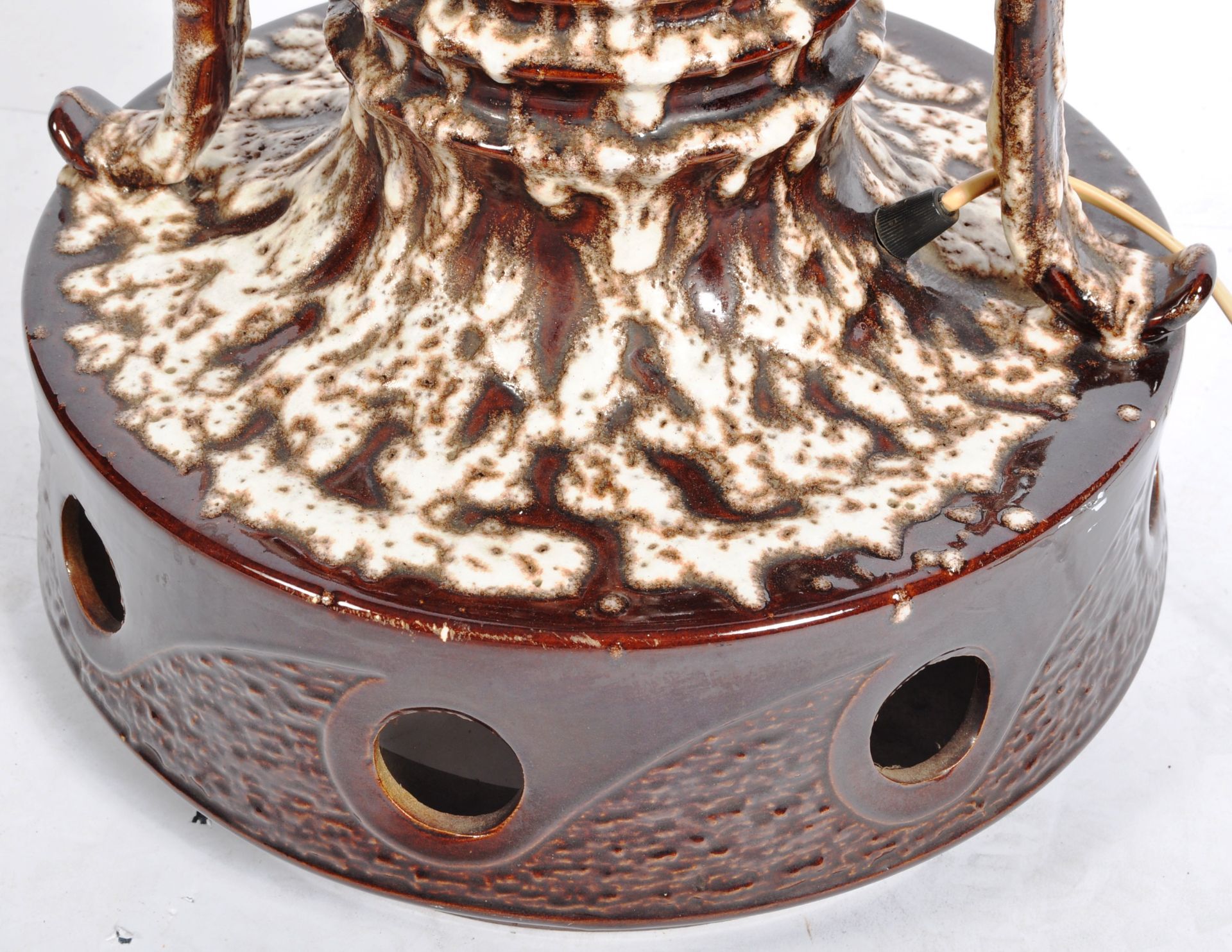 WEST GERAM LARGE FAT LAVA DRIP GLAZE CERAMIC LAMP LIGHT - Image 3 of 6