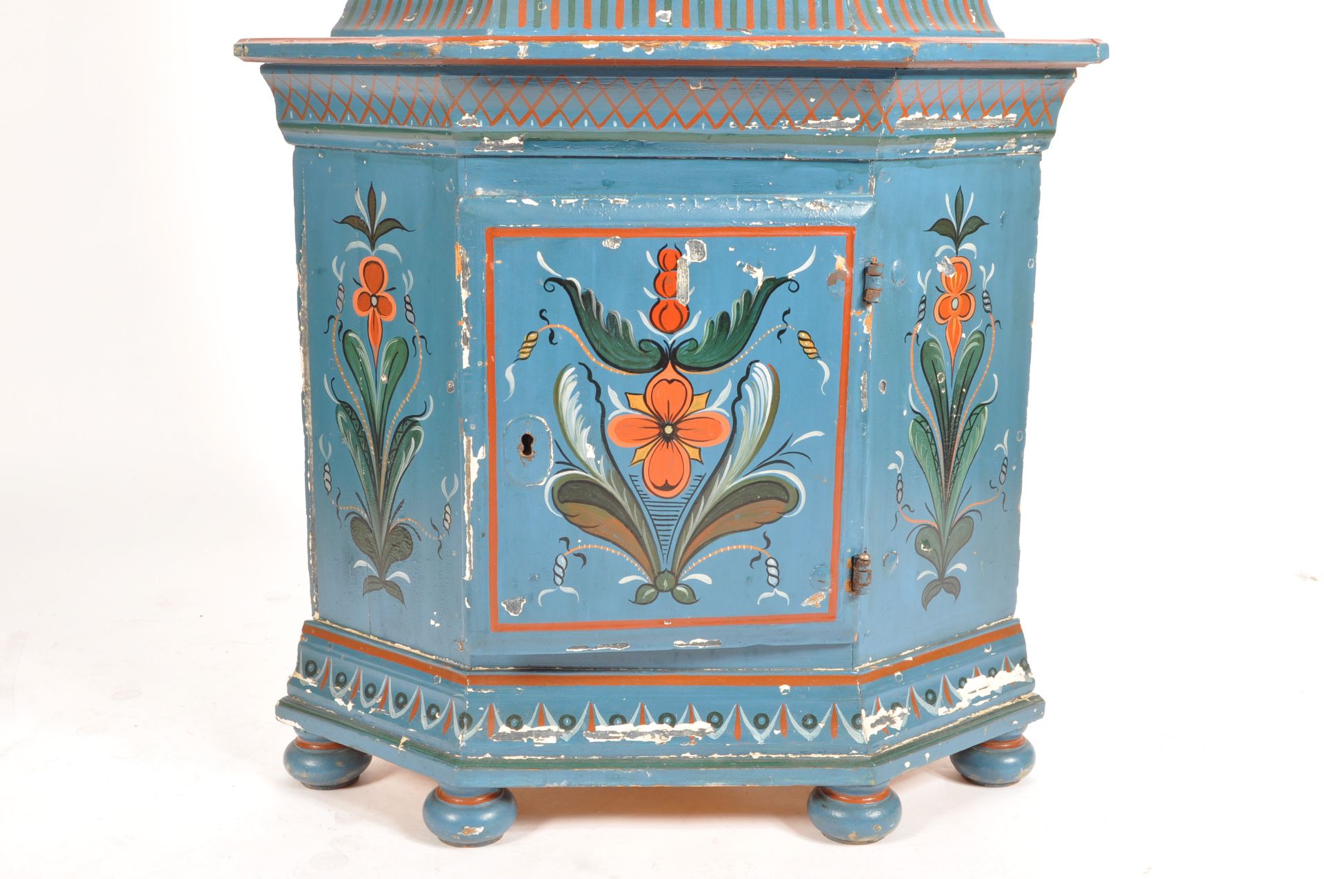 ANTIQUE 18TH CENTURY MANNER PAINTED SWEDISH CORNER CABINET - Image 6 of 8