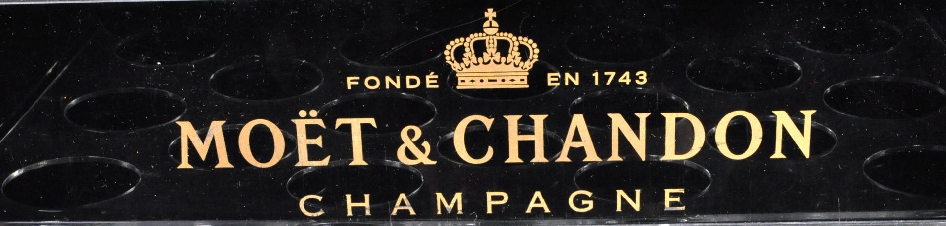 MOET & CHANDON FRENCH ADVERTISING USHERETTE CHAMPAGNE TRAY - Image 3 of 5