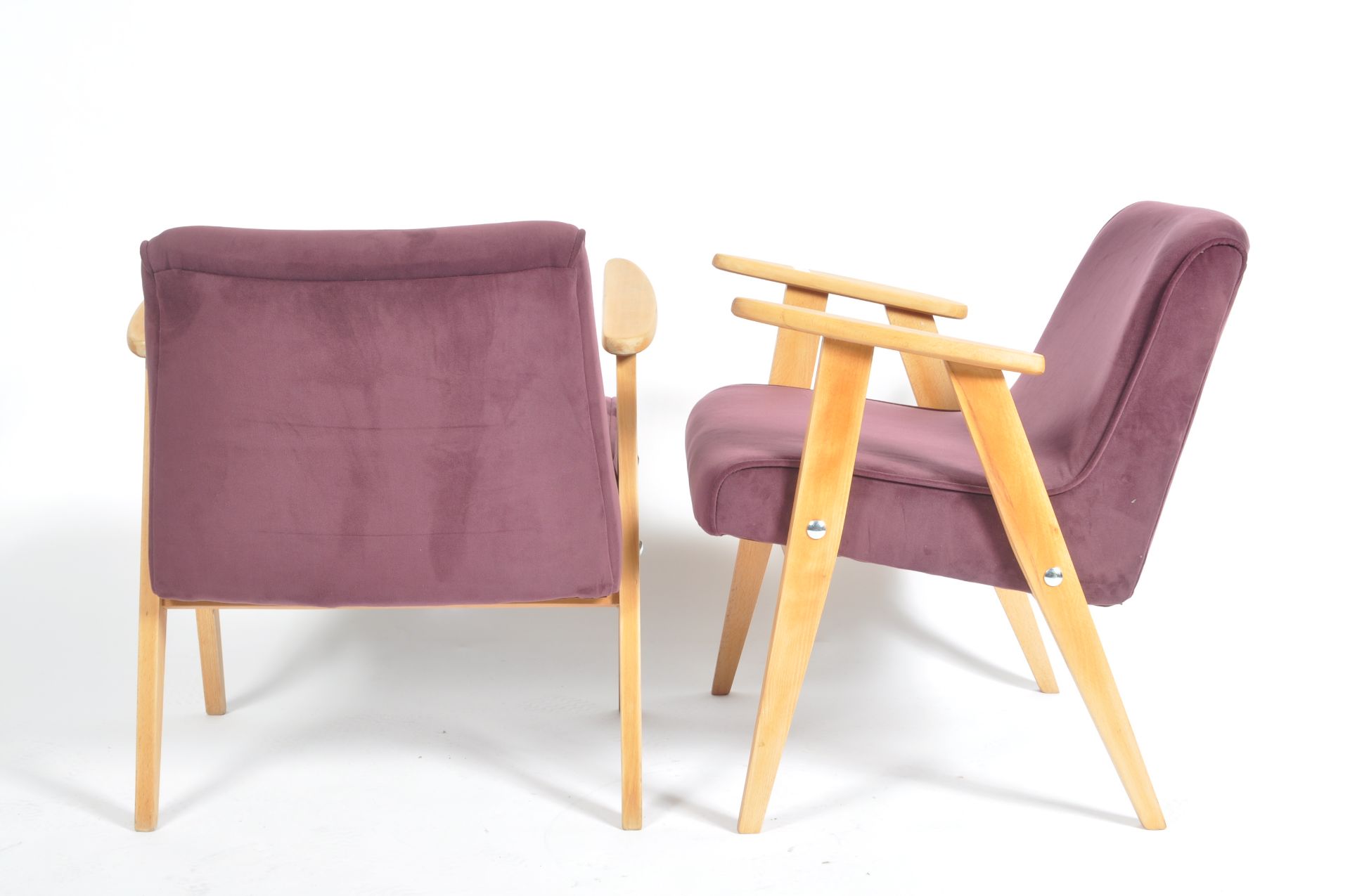 MATCHING PAIR OF MID CENTURY A-FRAME OAK CHAIRS - Image 5 of 6