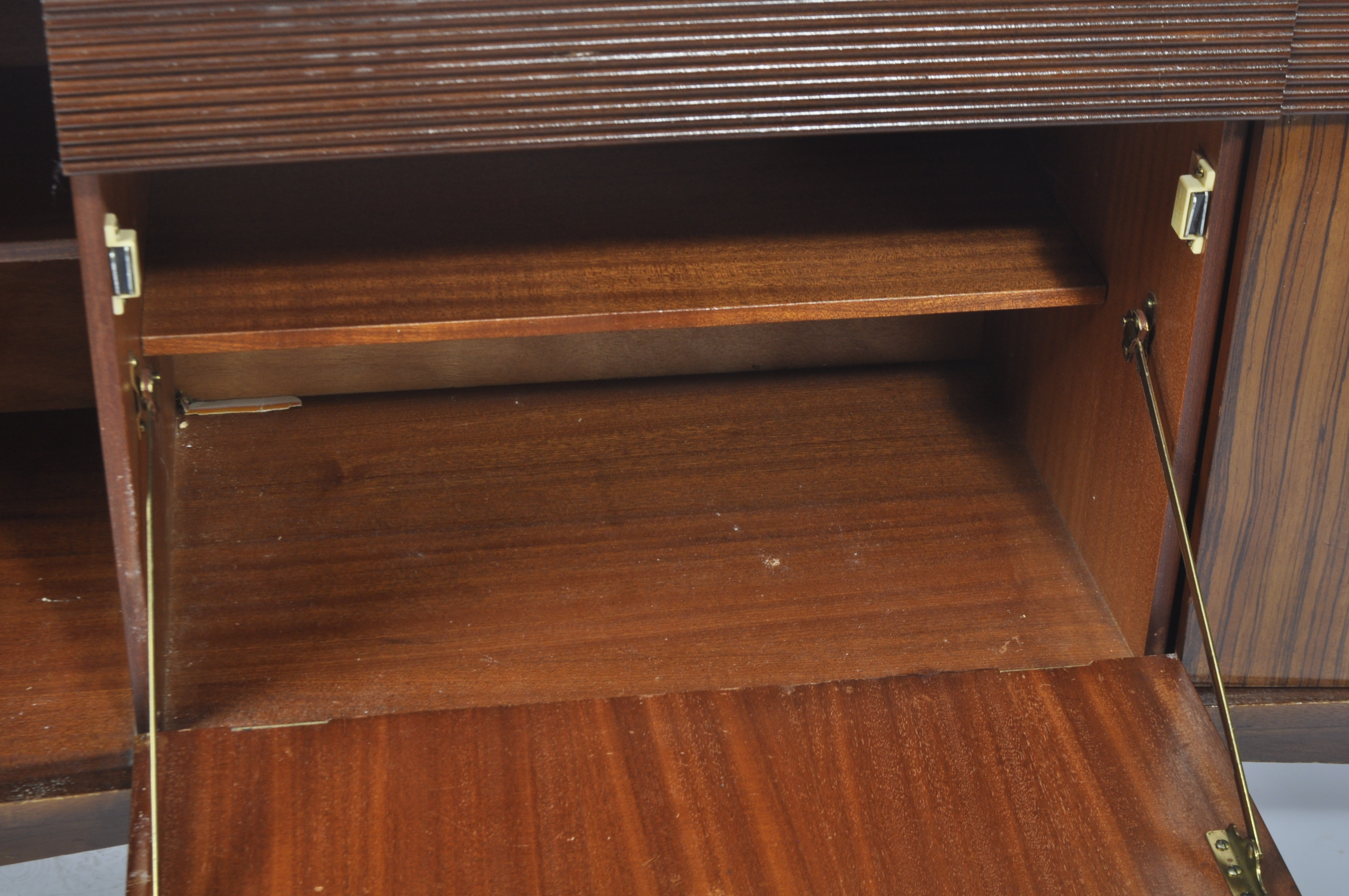 ELLIOTS OF NEWBURY ZEBRANO AND TEAK SIDEBOARD - Image 5 of 6