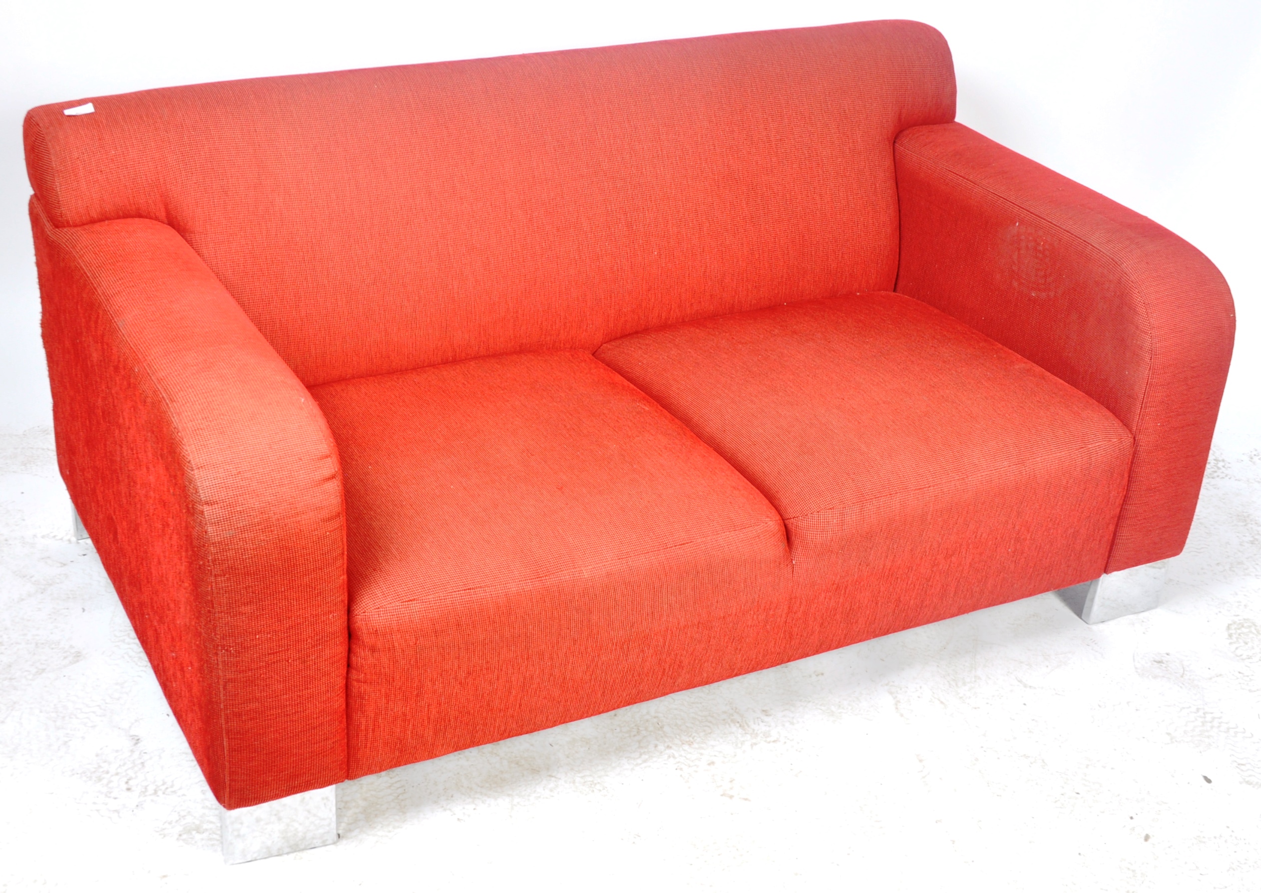 SITS MADE CONTEMPORARY RED FABRIC TWO SEATER SOFA - Image 2 of 8