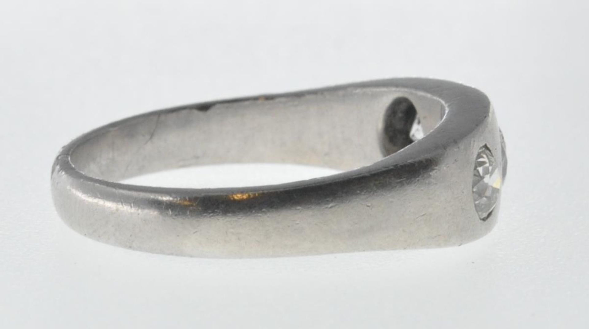 PLATINUM AND DIAMOND THREE STONE GYPSY RING - Image 4 of 7