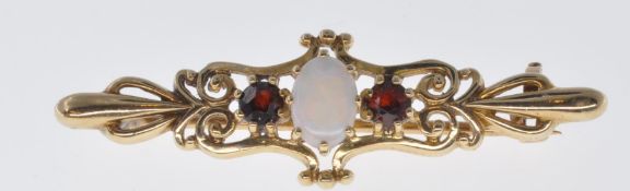 9CT GOLD OPAL AND GARNET BROOCH