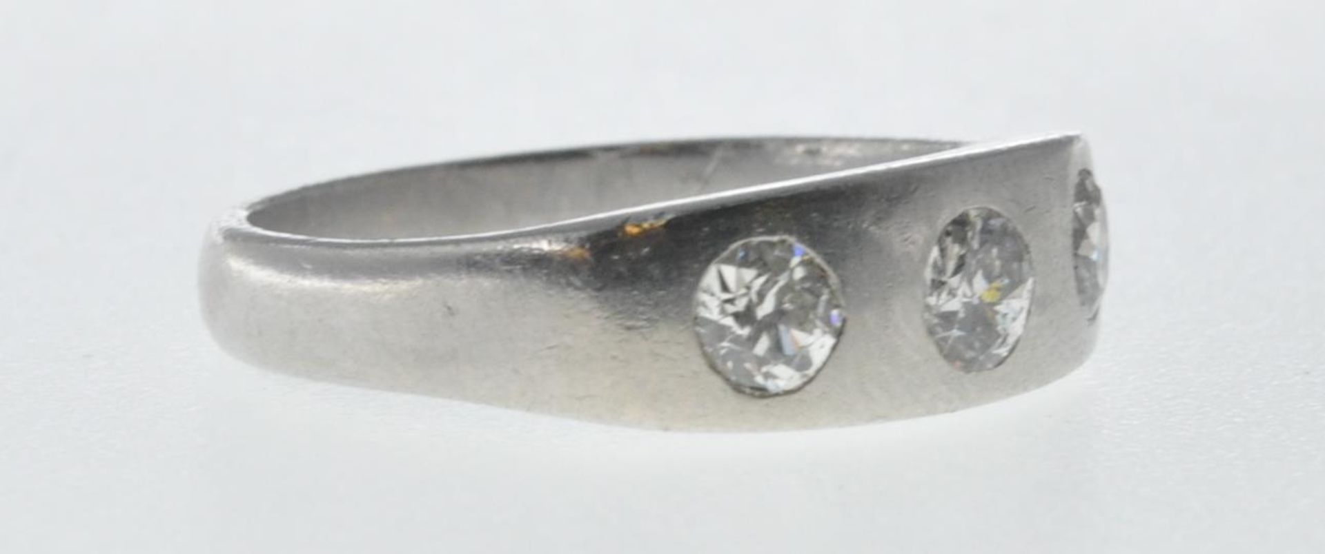 PLATINUM AND DIAMOND THREE STONE GYPSY RING - Image 3 of 7