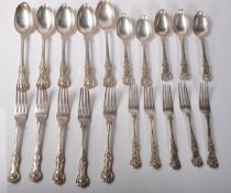 VICTORIAN HALLMARKED SILVER CUTLERY SET OF SPOONS AND FORKS.