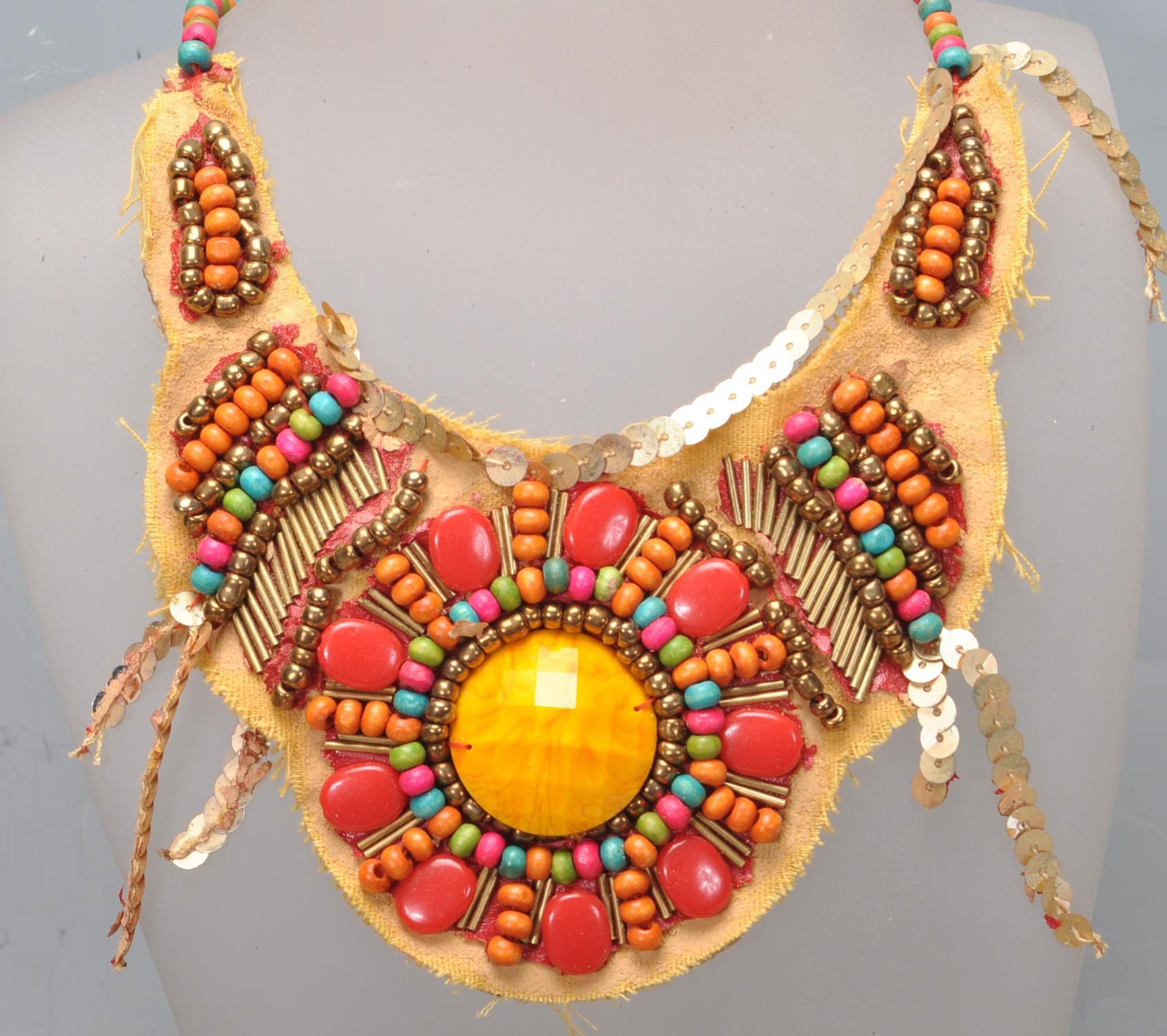 COLLECTION OF VINTAGE 20TH CENTURY COSTUME JEWELLERY - Image 2 of 10