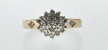 9CT GOLD AND DIAMOND CLUSTER RING