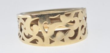 VINTAGE 9CT GOLD CUT OUT RING