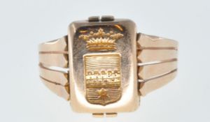 ANTIQUE FRENCH 18CT GOLD SIGNET RING