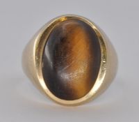 9CT GOLD TIGERS EYE RING