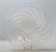 EARLY 20TH CENTURY OPALESCENT LALIQUE POISSONS PATTERN SHALLOW DISH