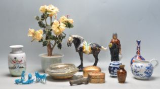 COLLECTION OF 20TH CENTURY CHINESE, ORIENTAL AND ASIAN ITEMS.