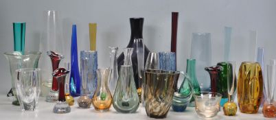 LARGE COLLECTION OF VINTAGE 20TH CENTURY STUDIO ART GLASS
