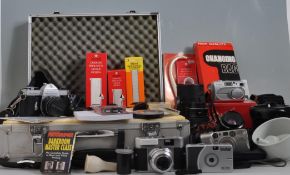 LARGE COLLECTION OF VINTAGE PHOTOGRAPH CAMERAS AND ACCESSORIES