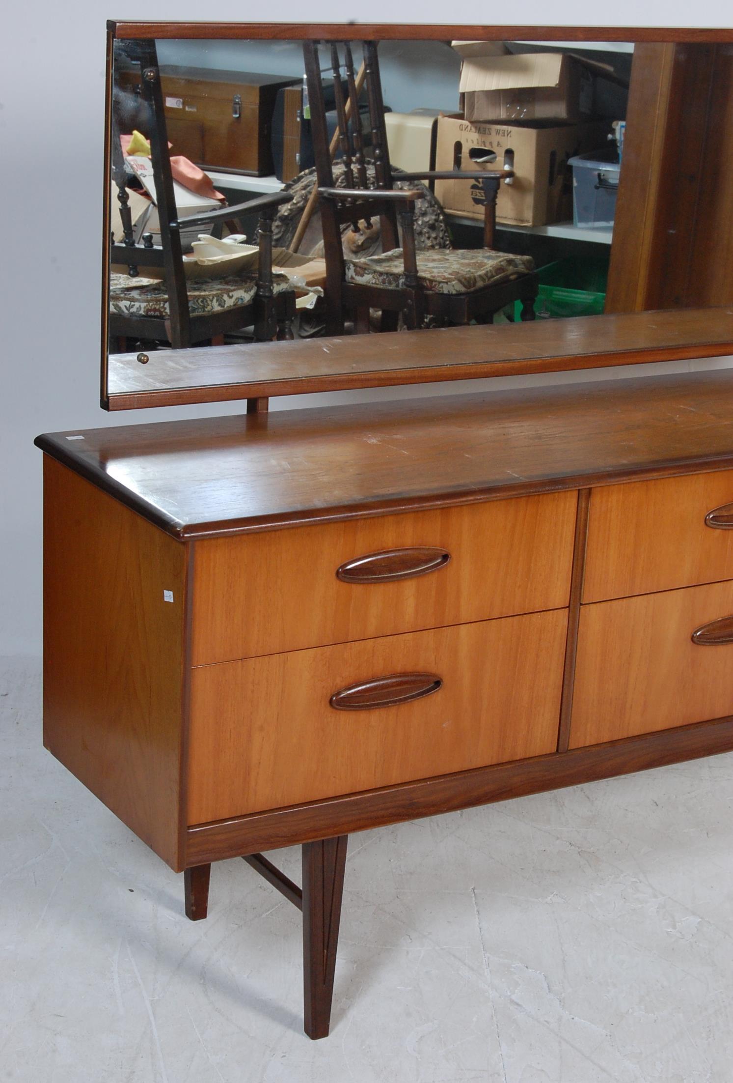 VINTAGE RETRO TEAK WOOD DRESSING TABLE - Image 2 of 6