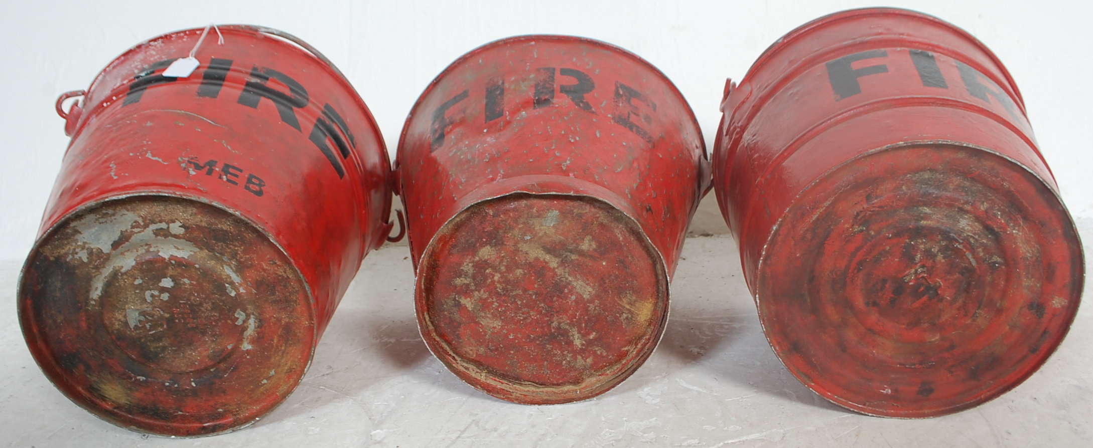 THREE VINTAGE RETRO 20TH CENTURY RED FIRE MAN BUCKETS - Image 8 of 8