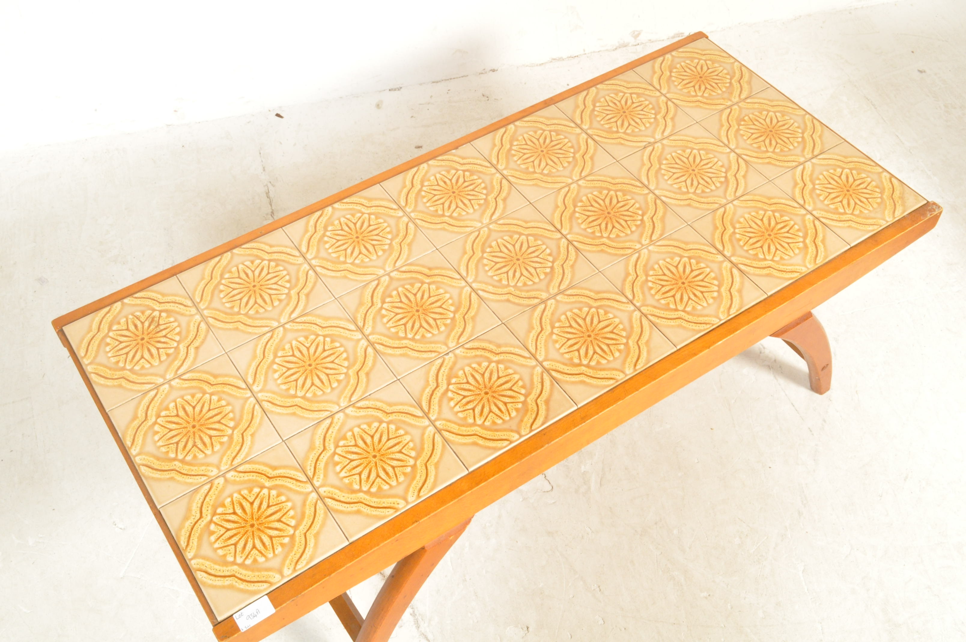 MID CENTURY TEAK AND TILE TOPPED COFFEE TABLE - Image 2 of 4