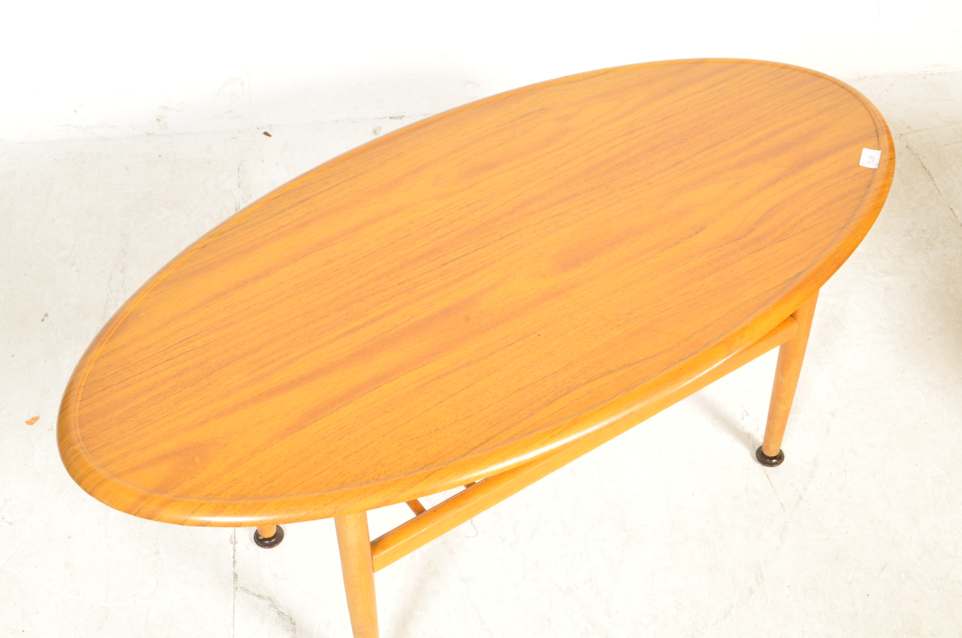 MID CENTURY RETRO TEAK OVAL COFFEE TABLE - Image 2 of 4