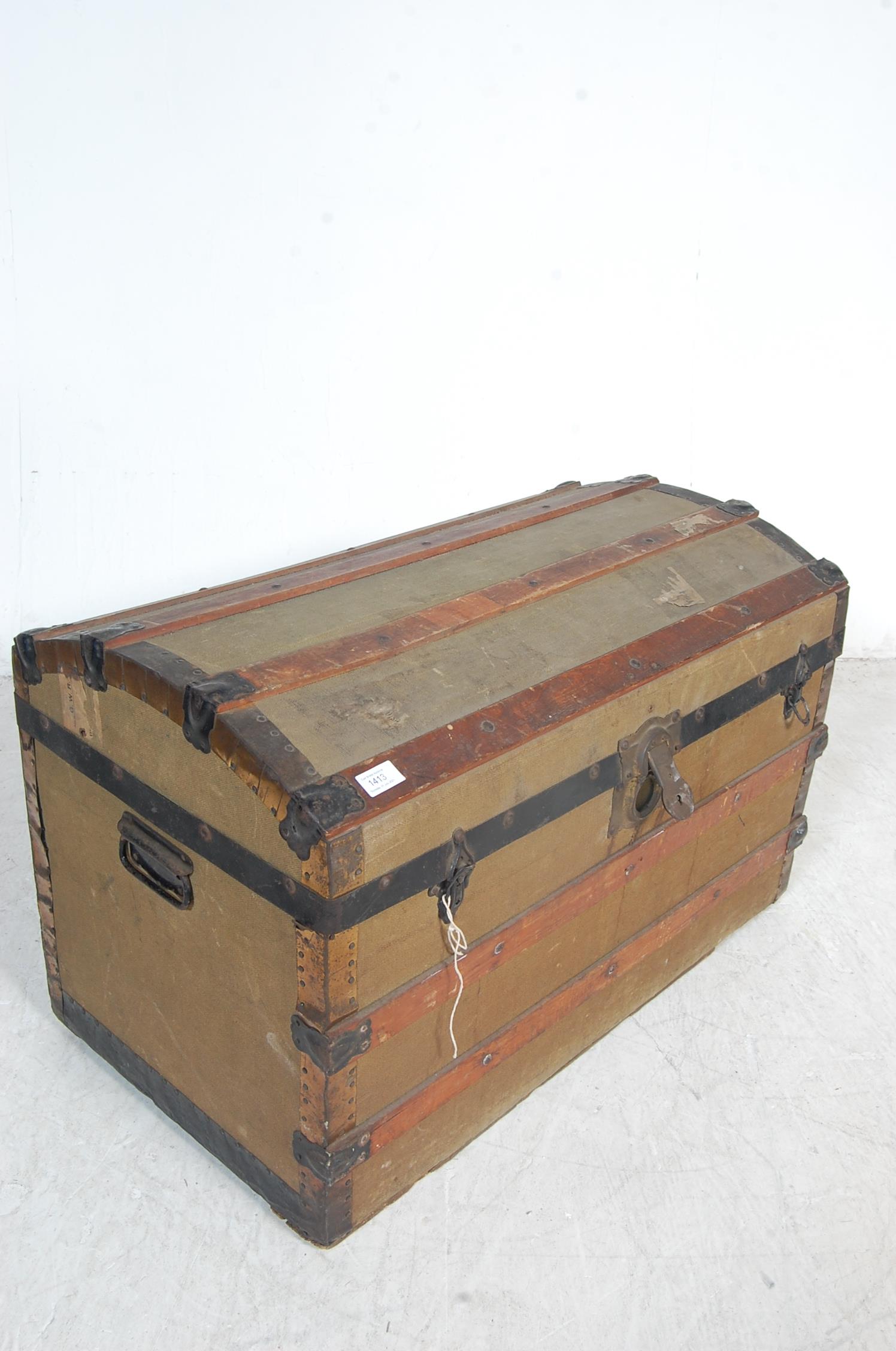 1930’S WOOD, METAL AND CANVAS SHIPPING TRUNK - Image 2 of 7