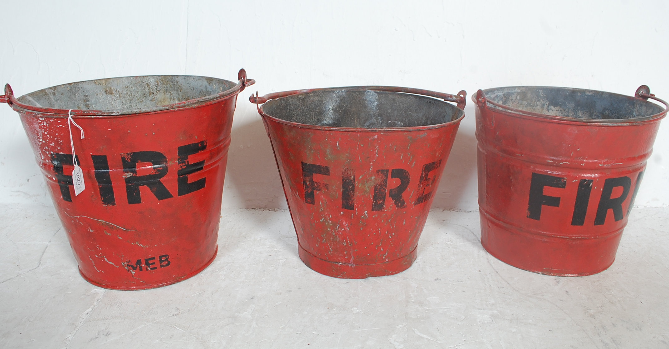 THREE VINTAGE RETRO 20TH CENTURY RED FIRE MAN BUCKETS - Image 5 of 8