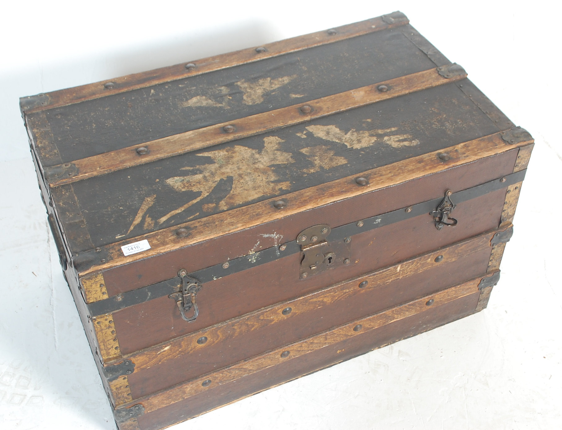 19TH CENTURY VICTORIAN WOOD AND CANVAS SHIPPING TRUNK - Image 2 of 3
