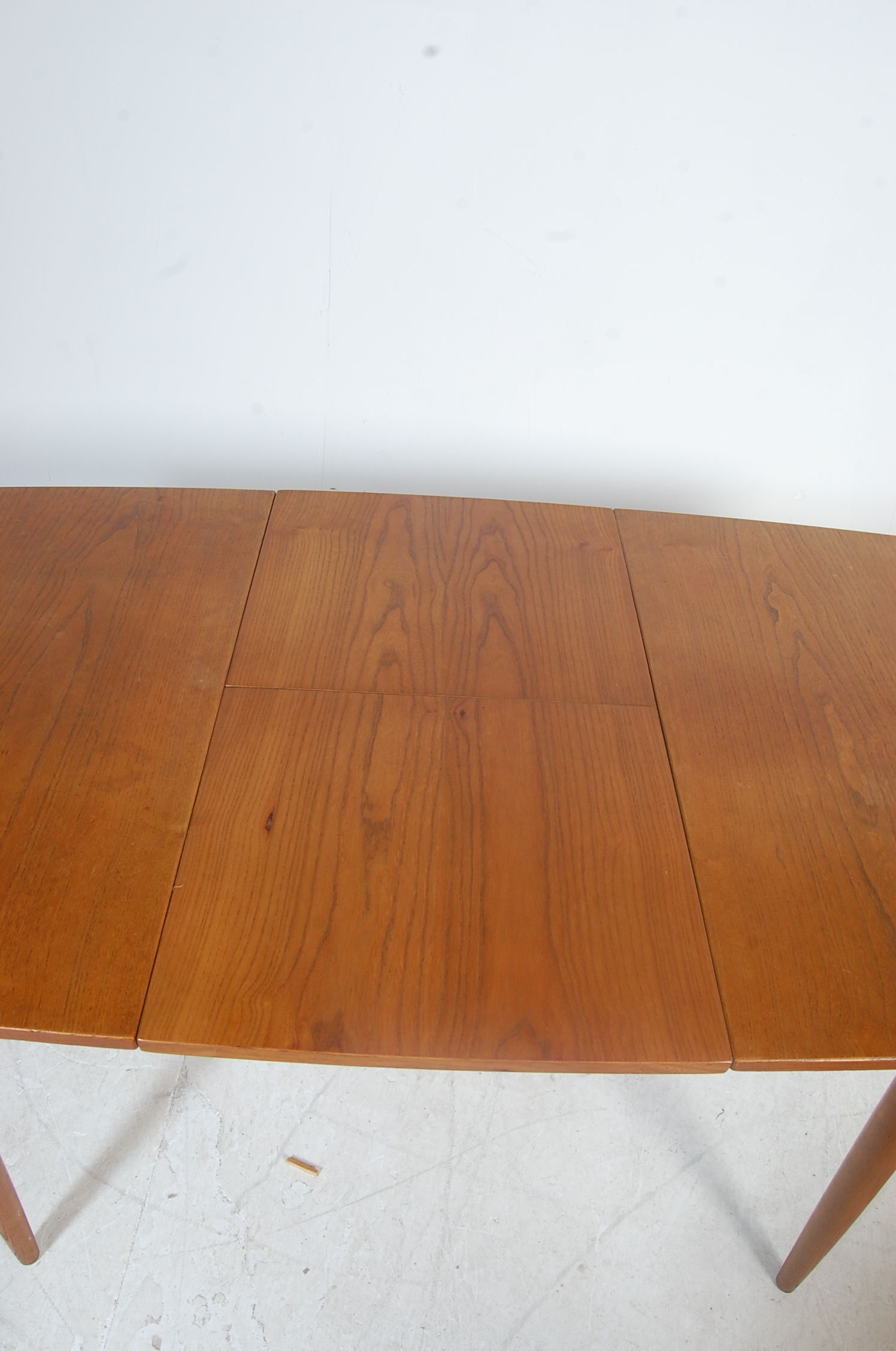 VINTAGE RETRO 1960’S TEAK WOOD SCANDART EXTENDING DINING TABLE AND CHAIRS - Image 8 of 8