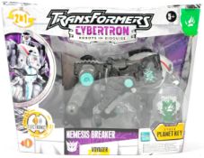 TRANSFORMERS - HASBRO 2006 CYBERTRON NEMESIS BREAKER VOYAGER FIGURE