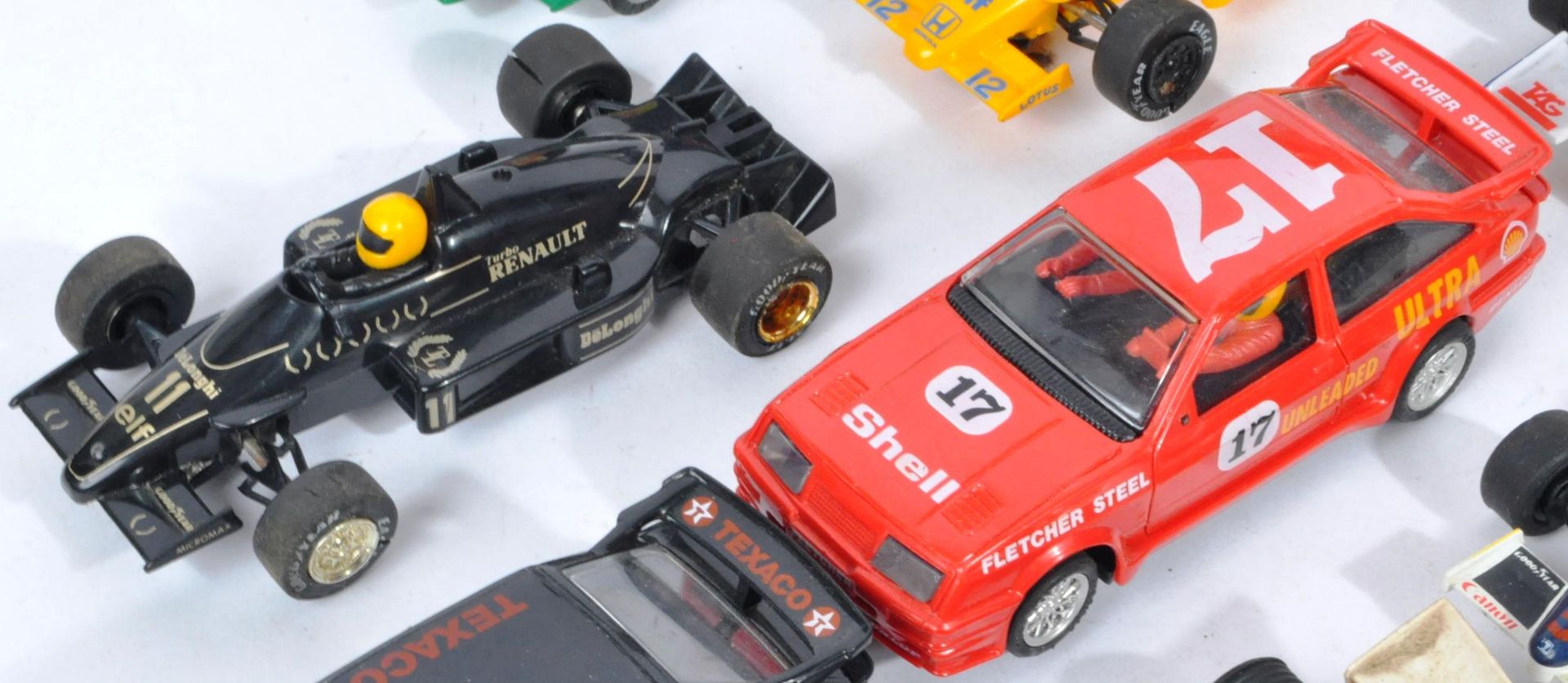 COLLECTION OF ASSORTED VINTAGE SCALEXTRIC SLOT RACING CARS - Bild 3 aus 5