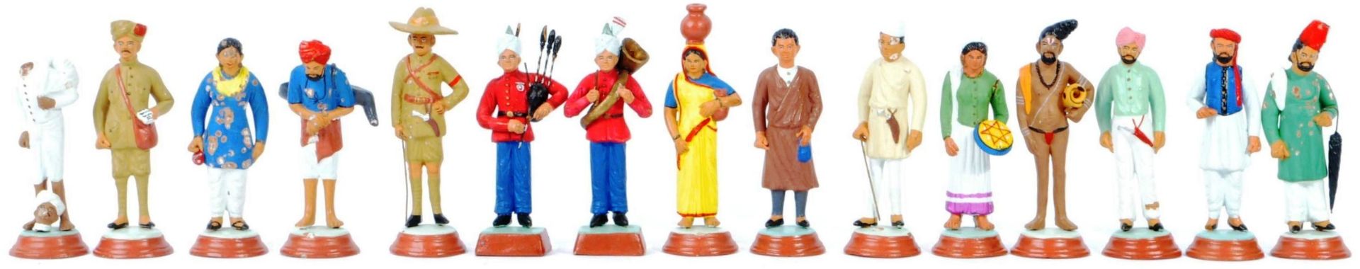 COLLECTION OF X15 HAND PAINTED TERRACOTTA & PLASTER FIGURES - Bild 2 aus 7