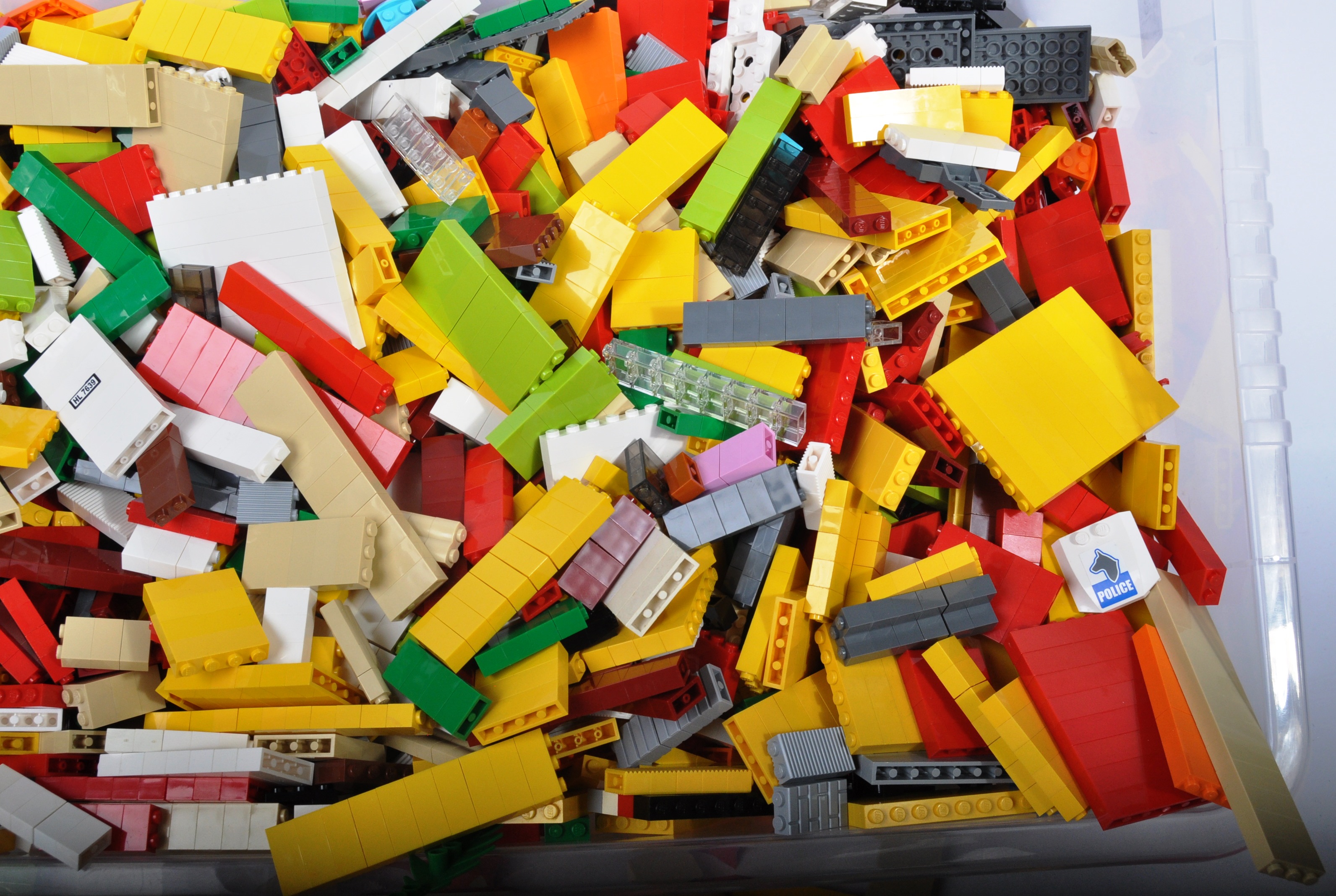 LARGE QUANTITY OF ASSORTED LOOSE LEGO BRICKS - Image 3 of 5